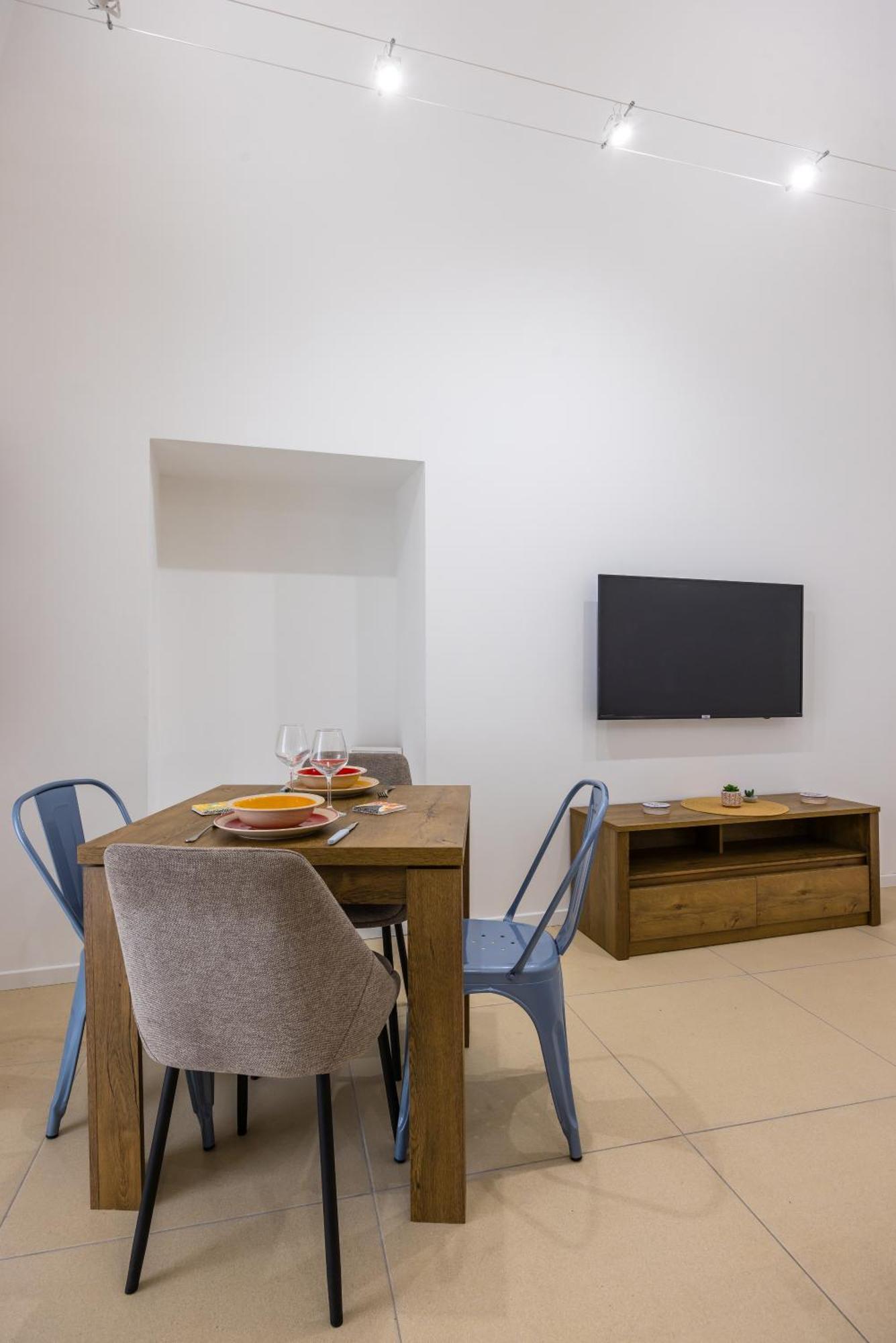 Apartment La Smorfia A Montesanto Naples
